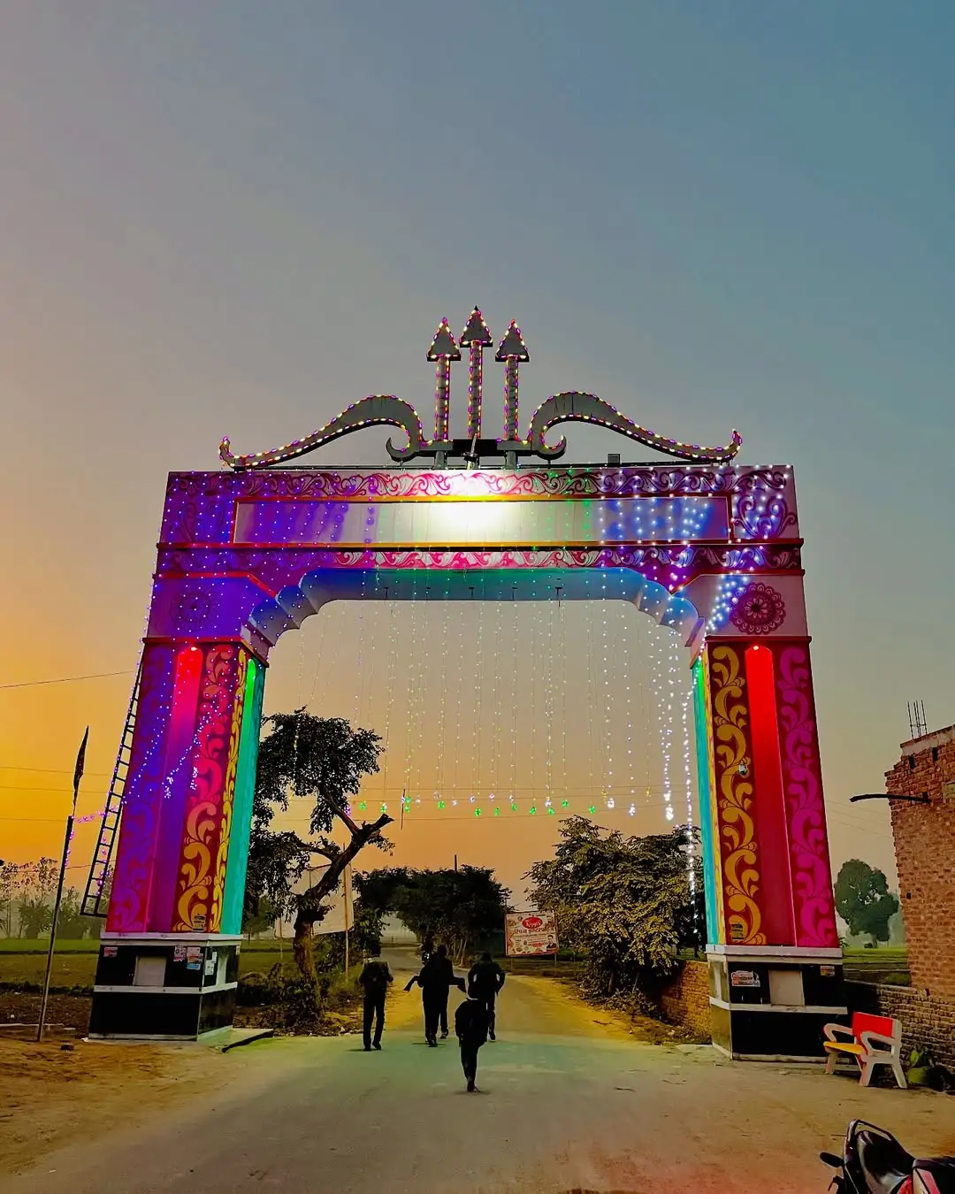 Entry Gate of Manauna Mandir/ Manauna