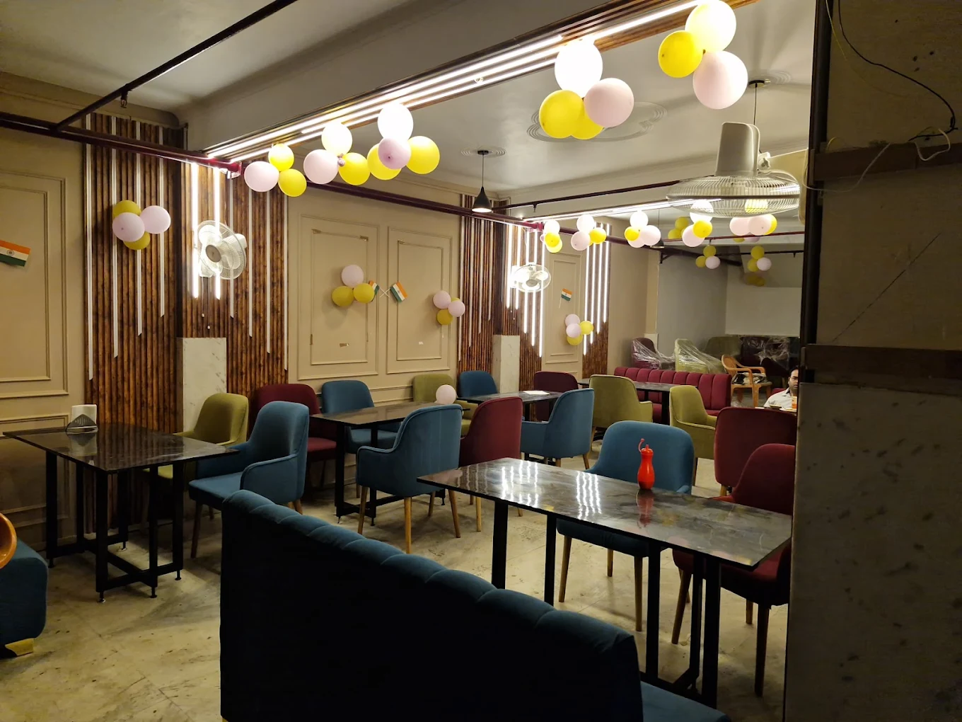 Kipps Restaurant Aonla - Family Dining near Manona Dham